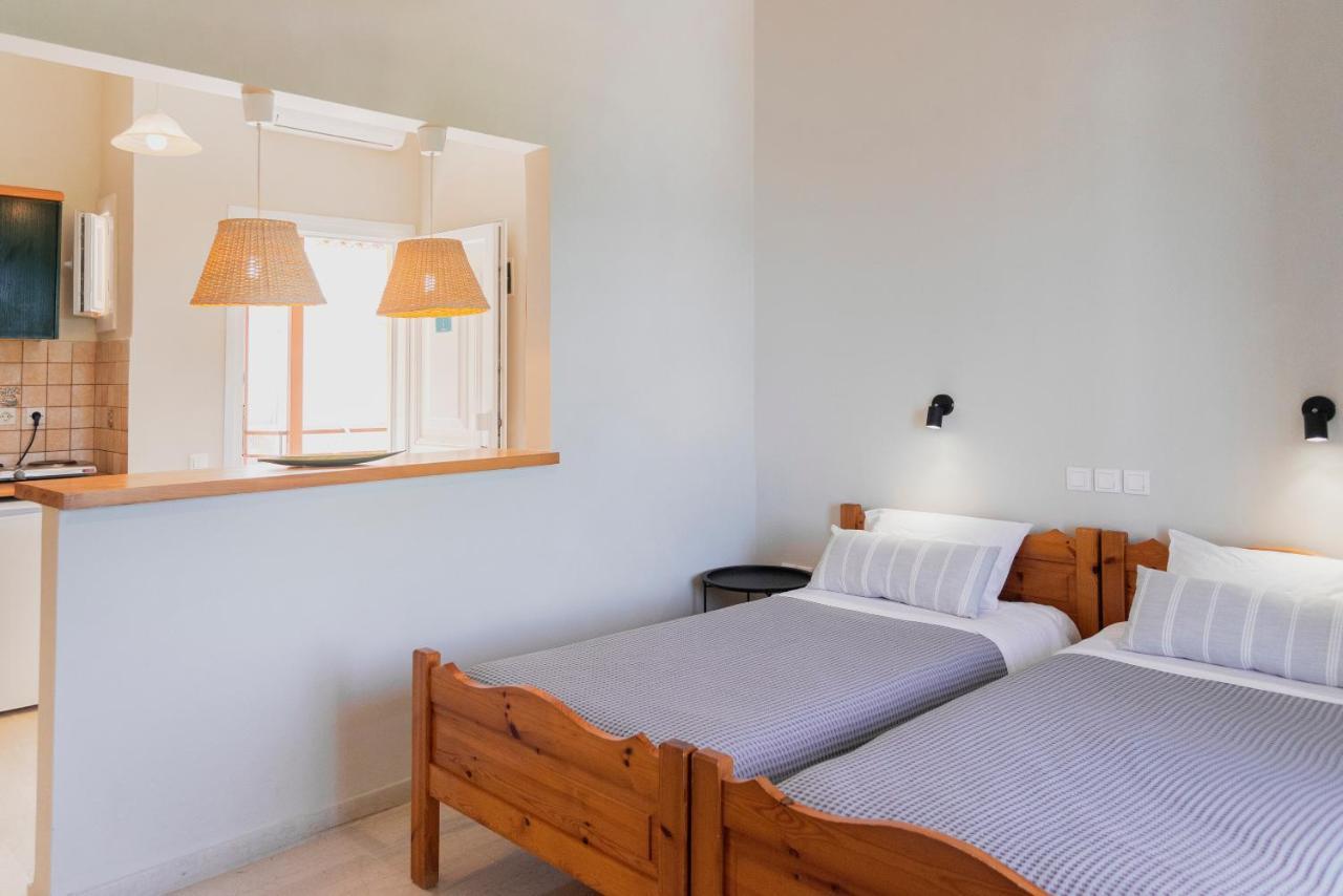 Kamini Apartamento Kávos